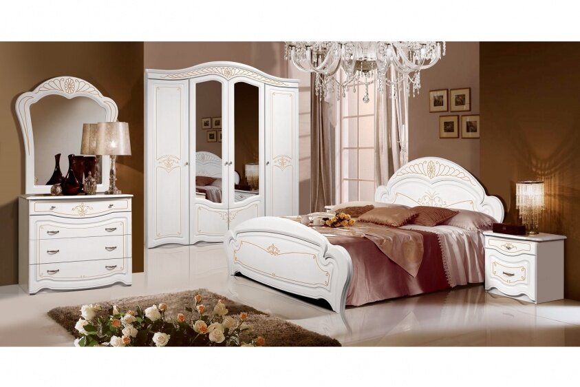 МДФ с вензелями. Пример из мебельного гипермаркета.