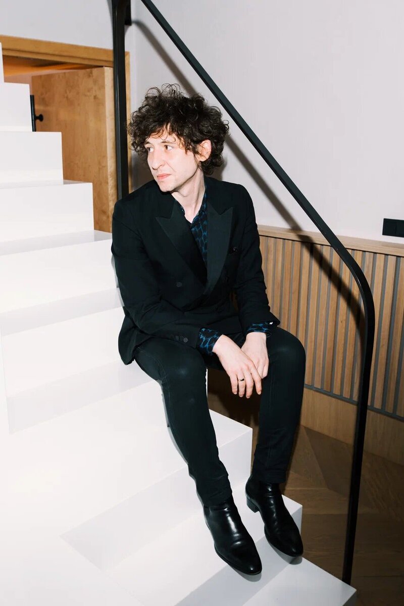 А это я с интересом сижу и жду, что вы расскажете о себе и о чем попросите написать в следующем посте.  