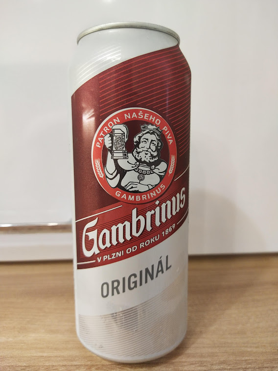 На логотипе изображен легендарный король Гамбринус, считающийся изобретателем пивоварения. Об этом мне тоже рассказала Википедия)))