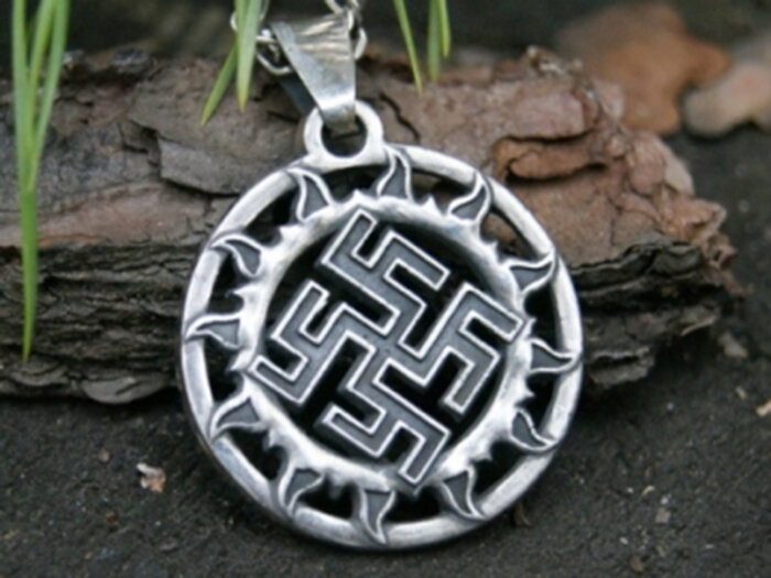 Оберег папоротник