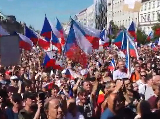   Кадр из видео