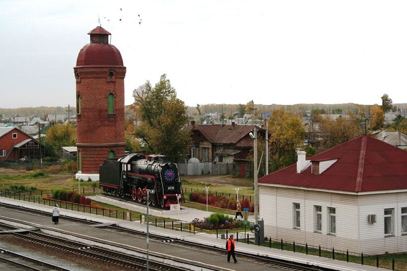 Водонапорной башне более 100 лет. 