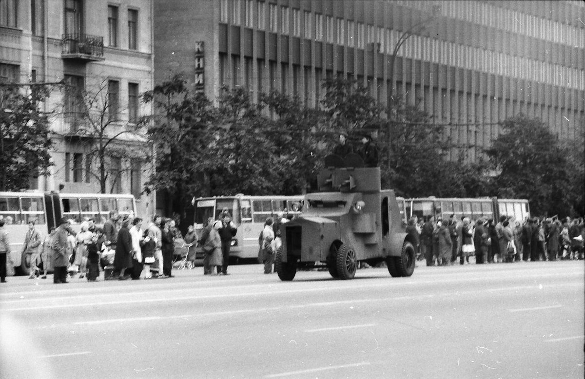 Магазин "Прогресс" на Зубовском бульваре. 1987 г.