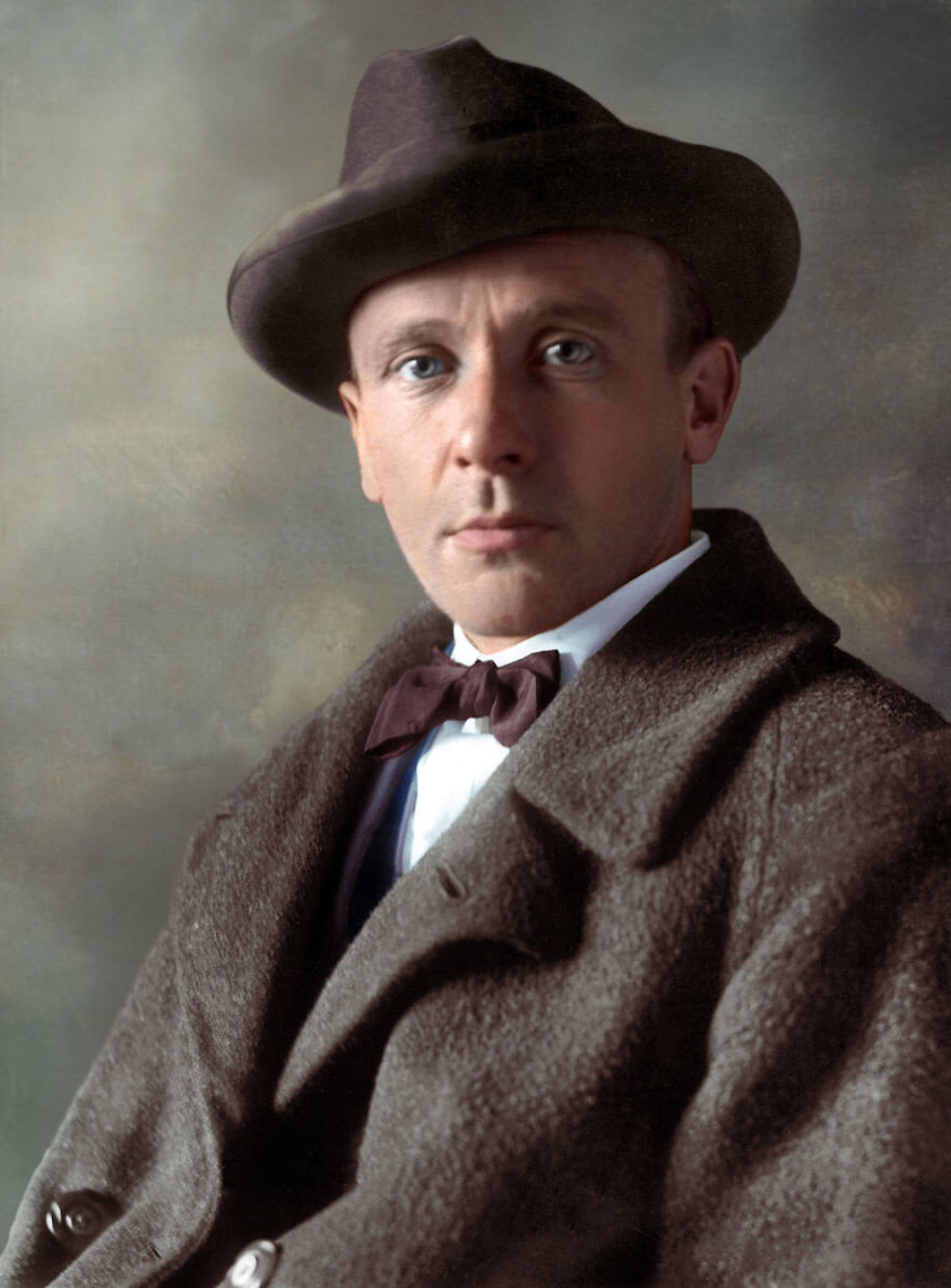 Михаи́л Афана́сьевич Булга́ков  (1891-1940)