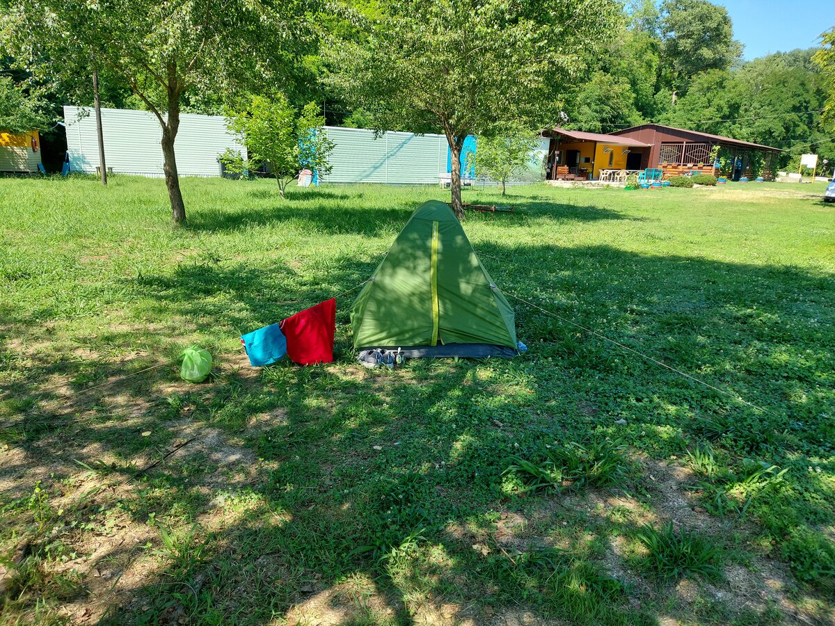 Кемпинг пикниковая поляна Аше