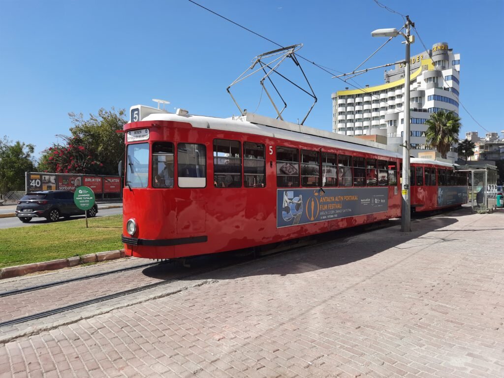 Анталья. Ностальгический трамвай. Маршрут Т2