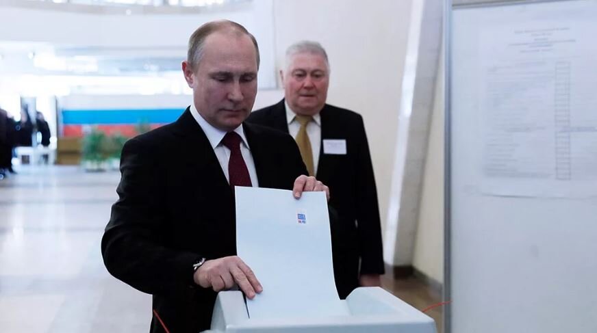Путин на избирательном участке (иллюстрация из открытых источников)