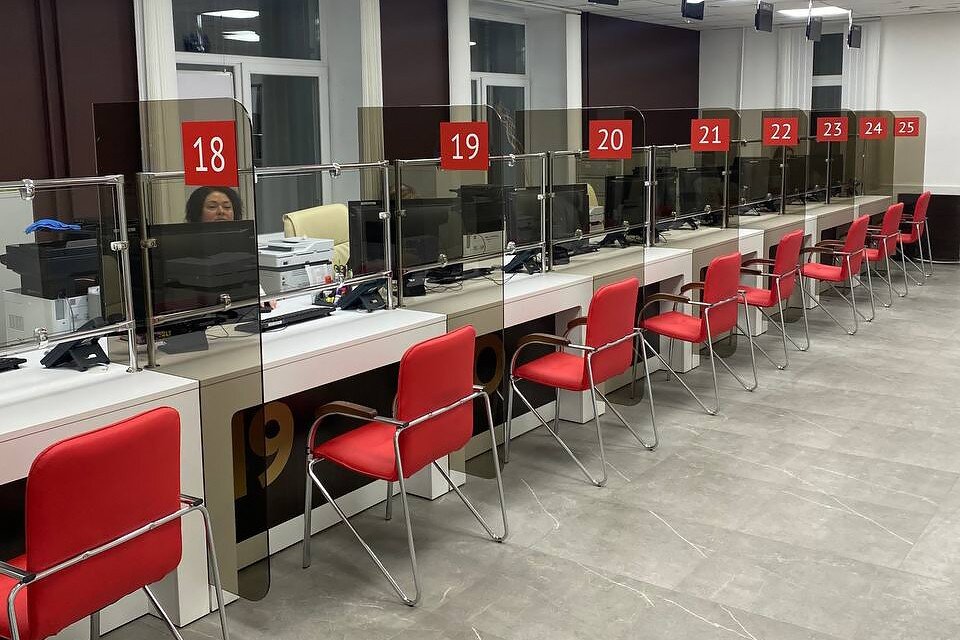     13 января в Первомайском округе Мурманска открылось обновленное отделение МФЦ. Фото: Правительство Мурманской области