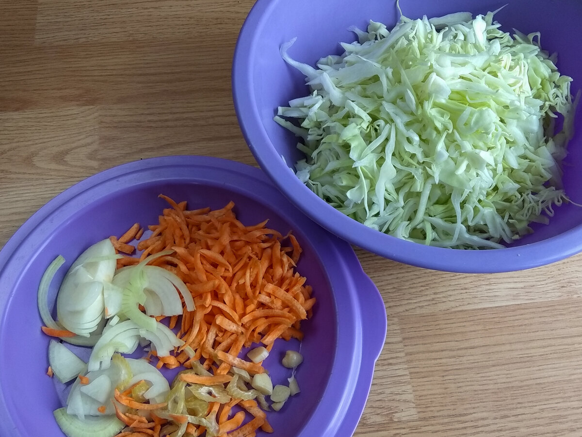 Капуста, морковь,  лук