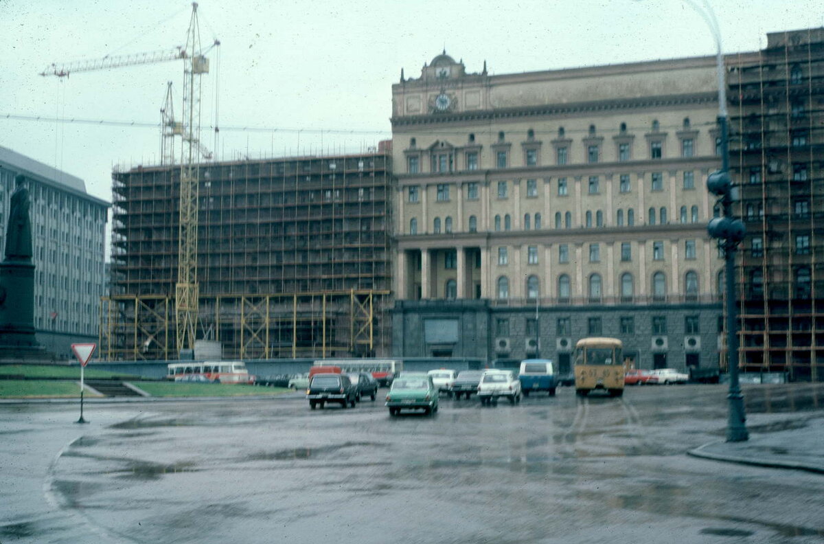 Тайна здания на Лубянке. #186 | Now&Then Russia | Дзен