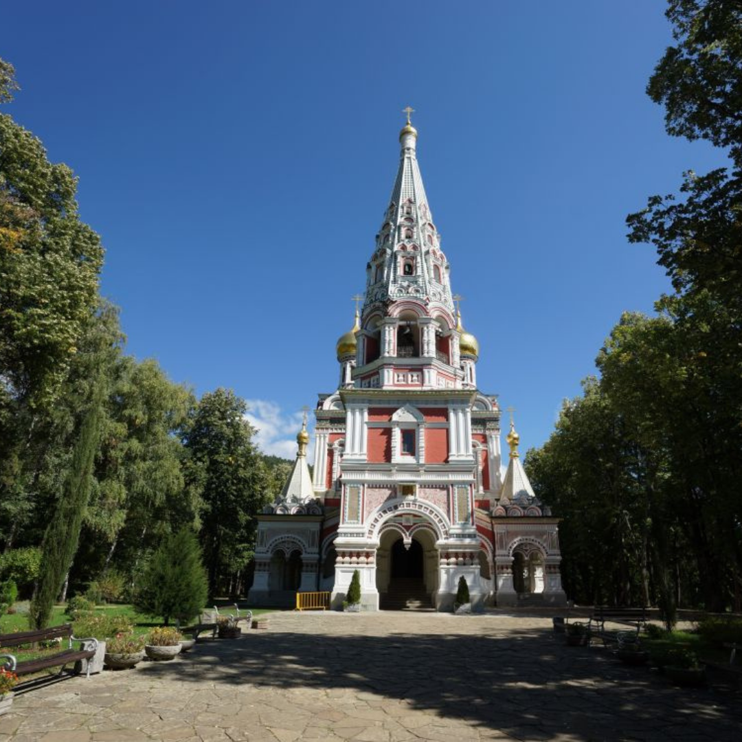 Храм-памятник Рождества Христова, где покоятся останки героев