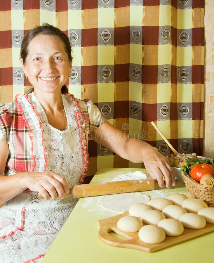 К чему снятся женщины которые пекут пироги