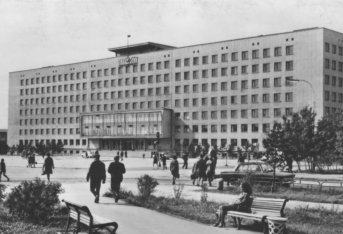 Целиноград это. Дворец целинников Целиноград. Целиноград 1961. Целиноград 1985.