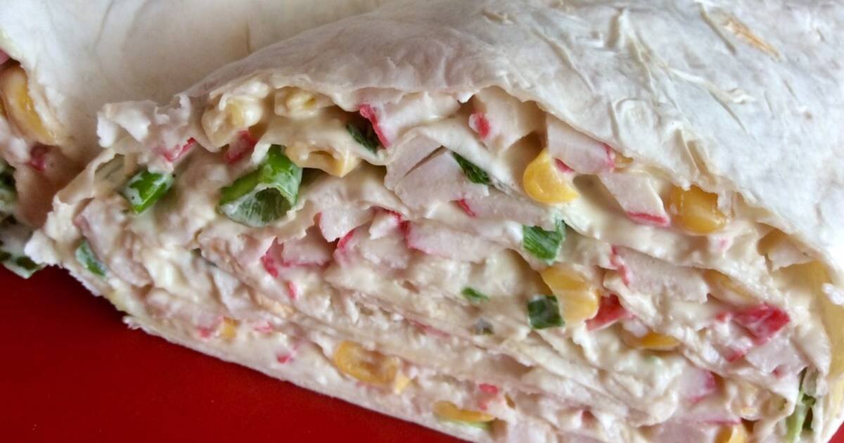 Рулет из лаваша с крабовыми палочками