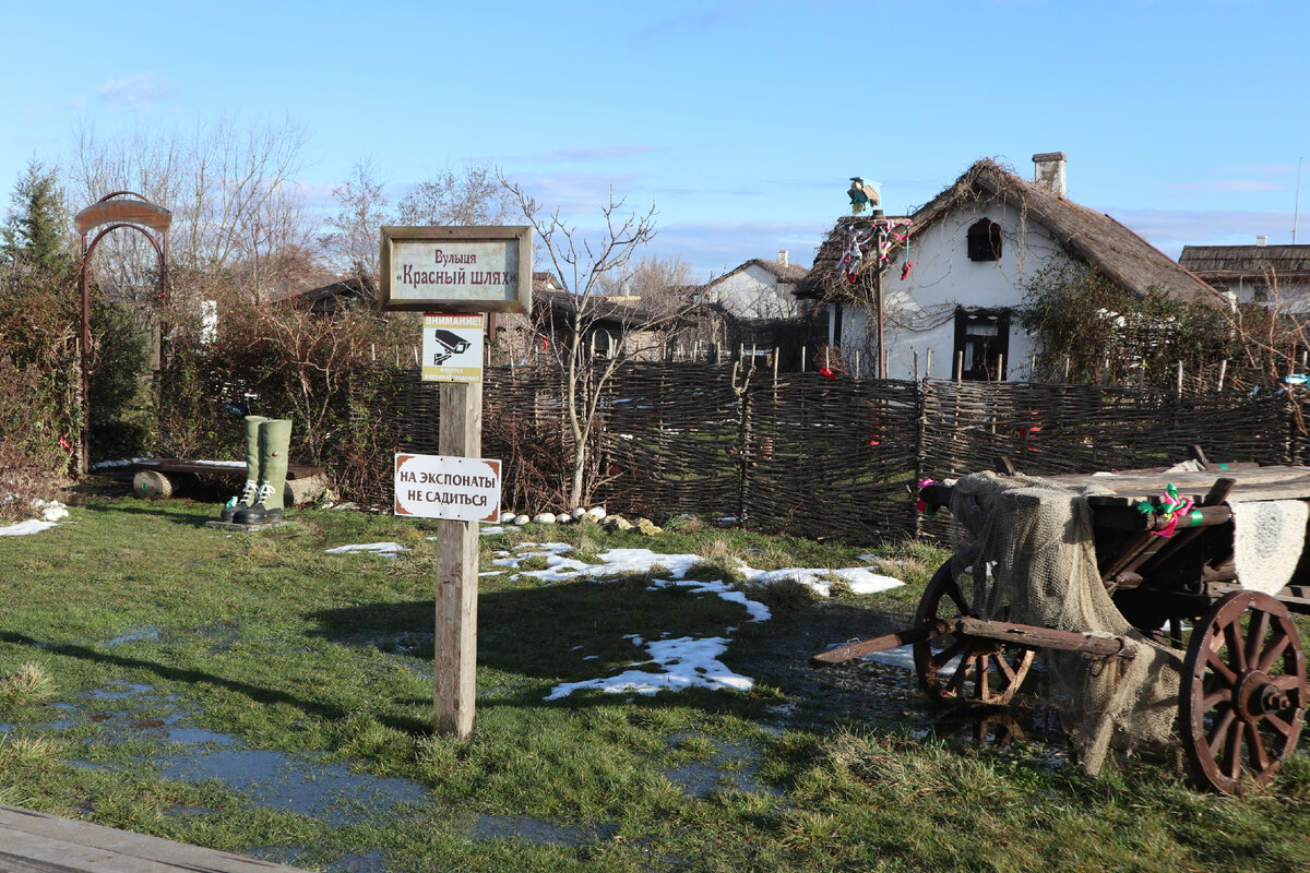 Жизнь в поезде. Тур по Крыму под стук колёс с "Гранд-экспрессом"