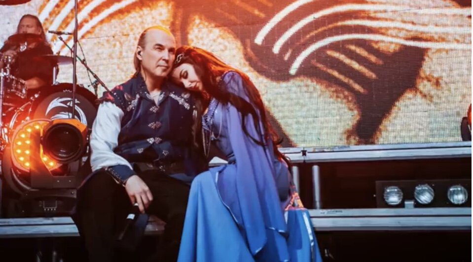 Скрин сделан автором из выступления Мининой «Легенды Ксентарона»