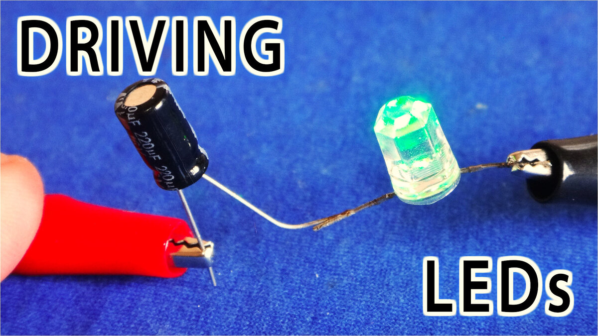 Ток проходит через конденсатор