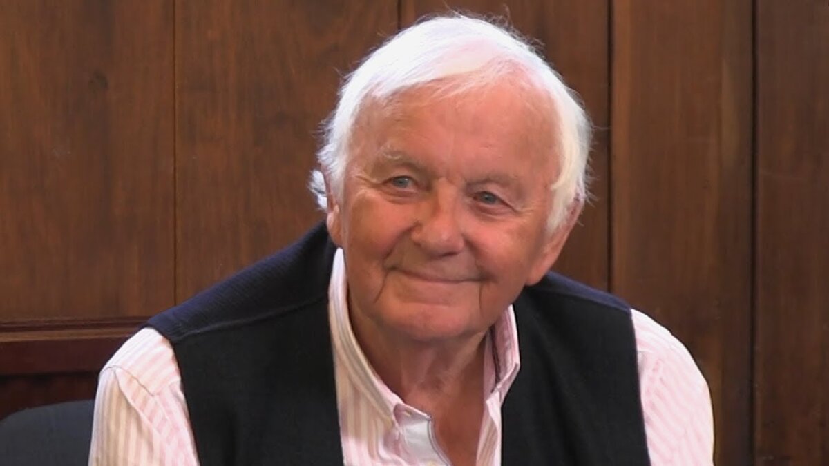 Tony parsons writer. Тони парсонс. Тони парсонс просветление. Тони парсонс фото в молодости. Тони парсонс фото.