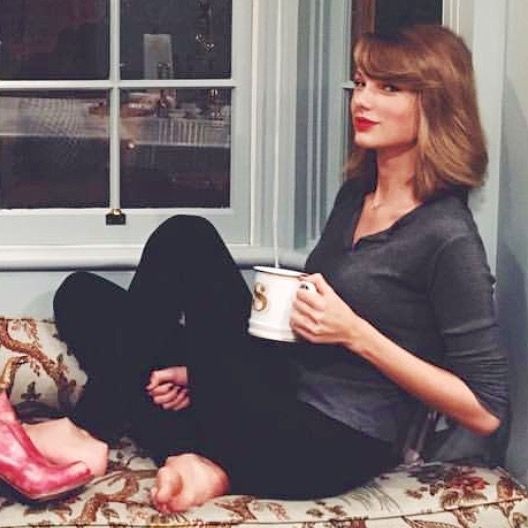 Taylor Swift любит чай