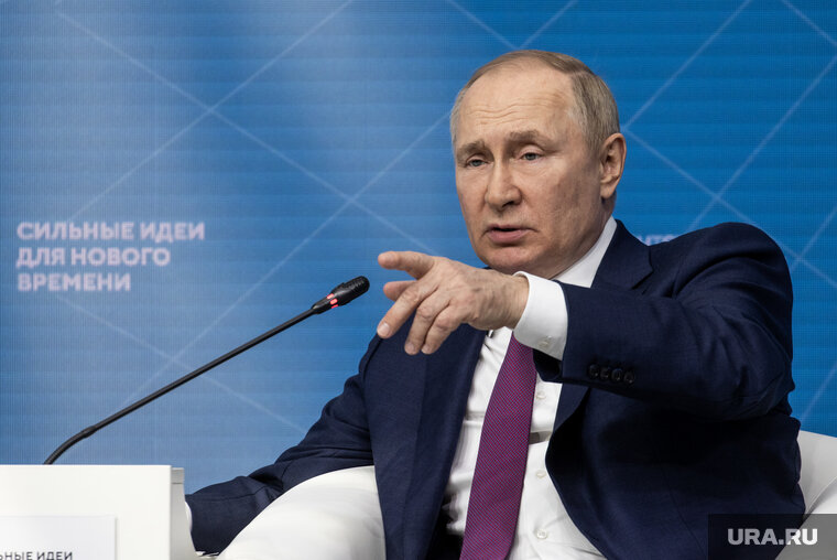    Путин подписал указы о независимости Херсонской и Запорожской областей