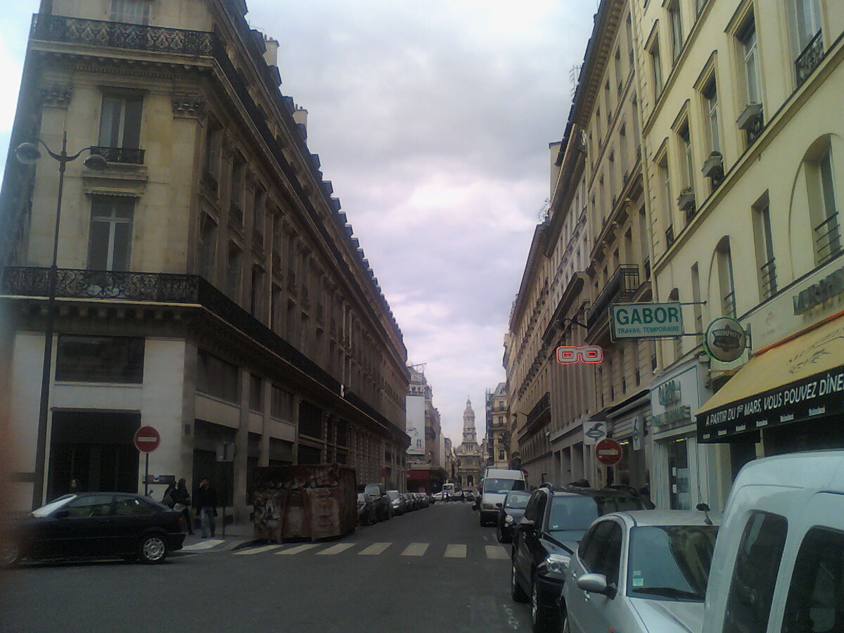 Rue de la Chaussée-d'Antin - парижская улочка на которой проживала чета Суитц. Для Оноре де Бальзака «Сегодня сердце Парижа бьется между улицей Шоссе-д’Антен и улицей Фобур-Монмартр».
