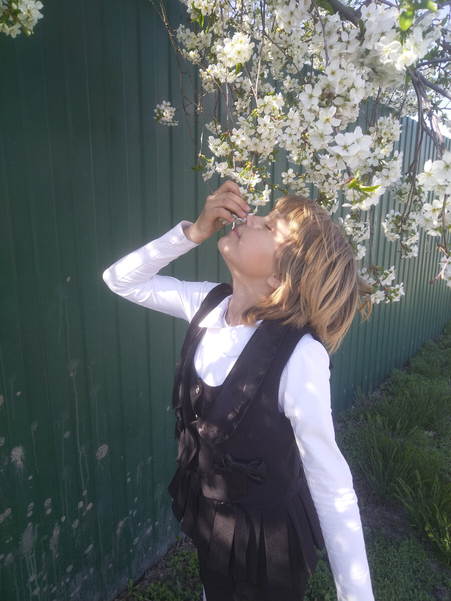 Шансов на беззаботную жизнь у российских школьников нет. Чиновники имитируют бурную деятельность, стабильно окуная их в разнообразные эксперименты.