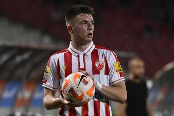 Обложка © crvenazvezdafk.com