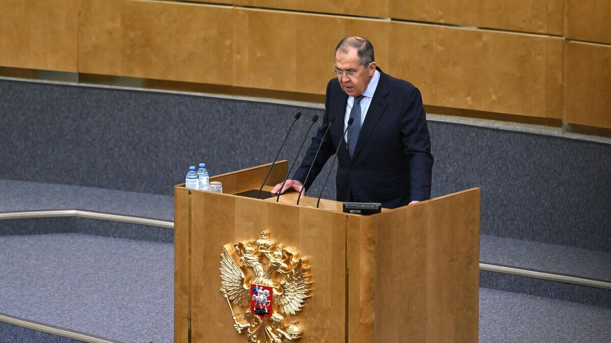    Министр иностранных дел РФ Сергей Лавров выступает на внеплановом пленарном заседании Государственной Думы РФ© РИА Новости / Григорий Сысоев