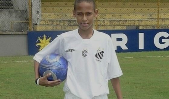 Любовь к футболу у Неймара проявилась еще в детстве