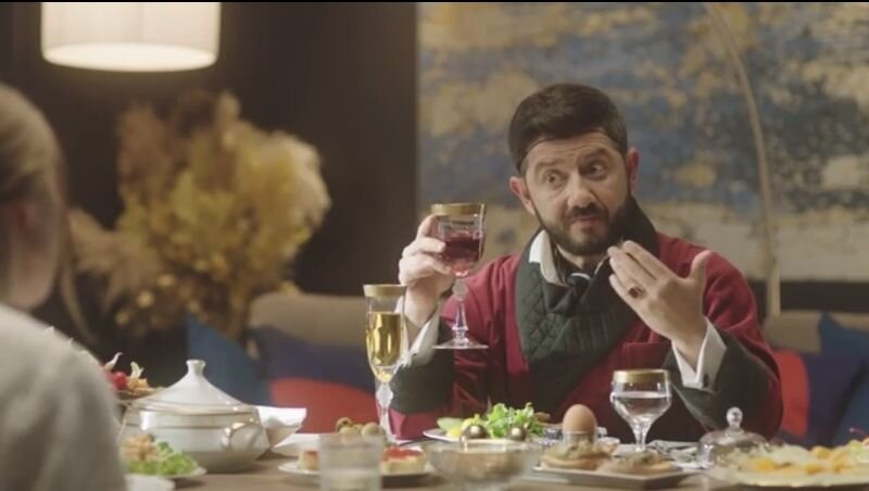 Кадр из шоу «Галустян+»