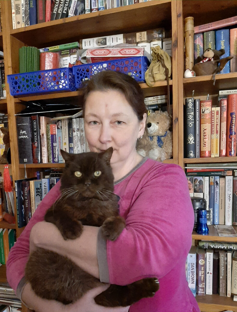 Думаю, не надо пояснять, кто запечатлен на этом фото. Я не очень хорошо получилась, но это неважно, главное, Диня прекрасно позировал!