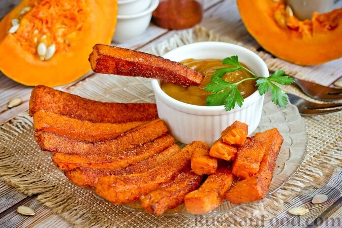 тыква, масло подсолнечное, порошок чесночный, паприка молотая, перец чёрный молотый, перец красный молотый, соль