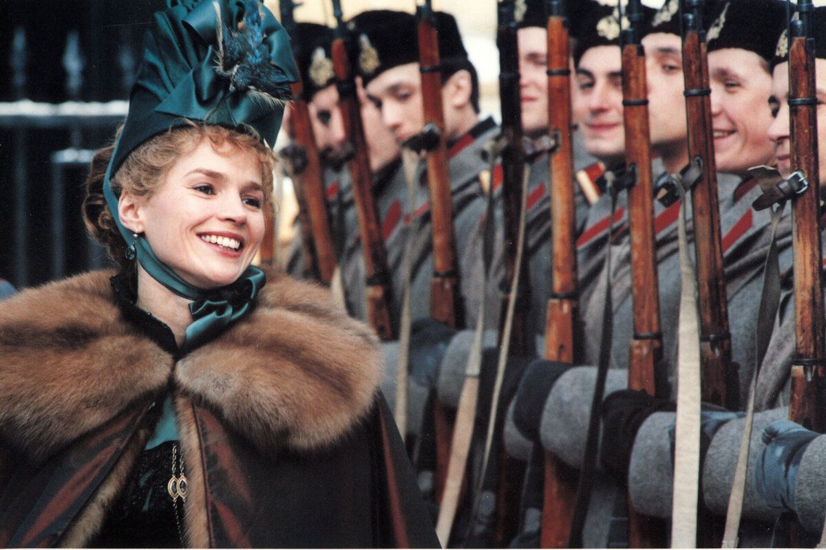 Кадр из фильма "Сибирский цирюльник", 1998 год, режиссер Никита Михалков