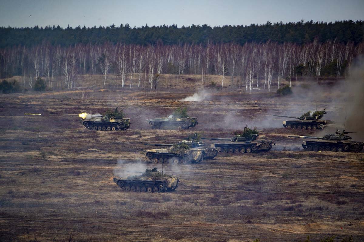 Техника может скоординированно атаковать. Но по открытому пространству. Фото для иллюстрации из интернета.