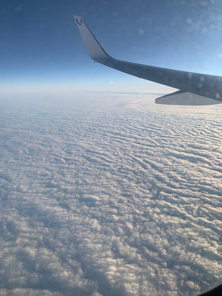 Сначала до Москвы, потом переезд в другой аэропорт, со всем шмотом, детьми... 