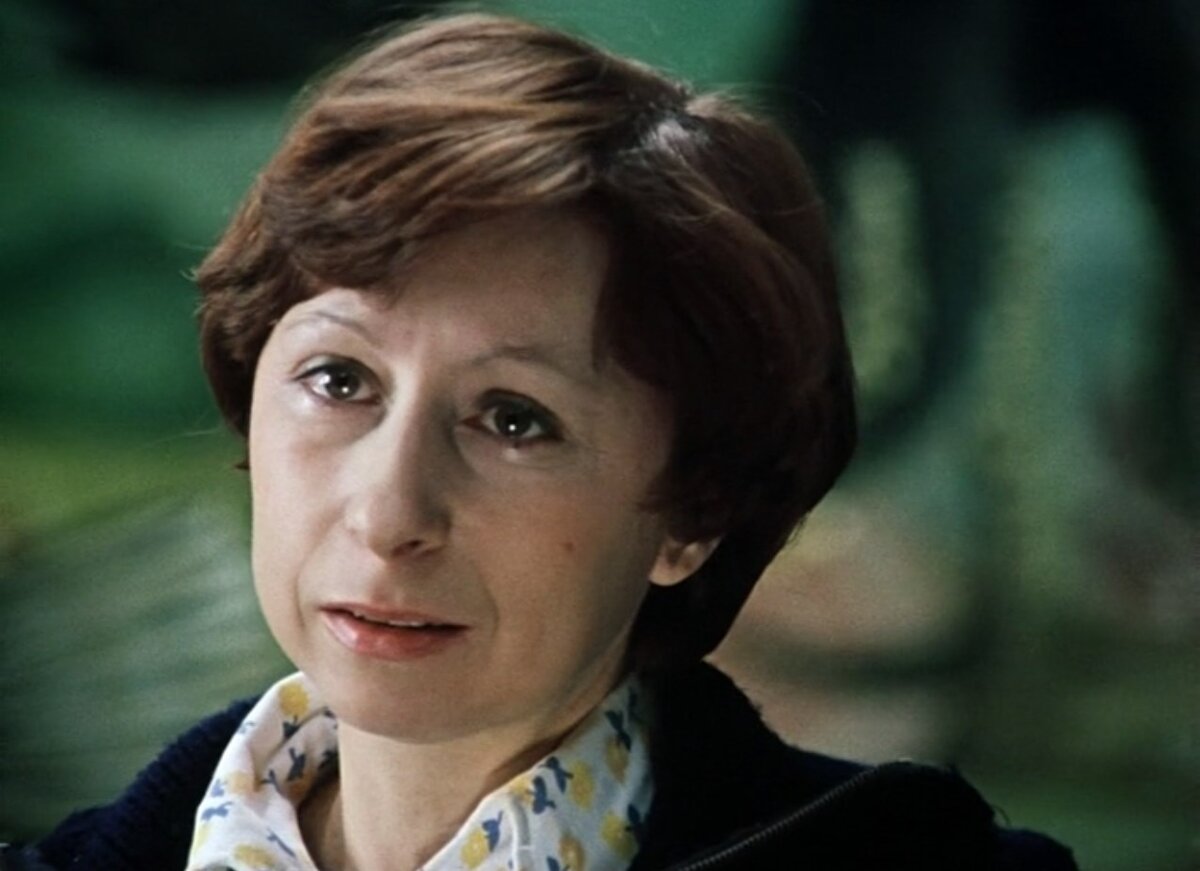 Лия Ахеджакова в роли Елены Малаевой. Фильм "Гараж", 1979 г.