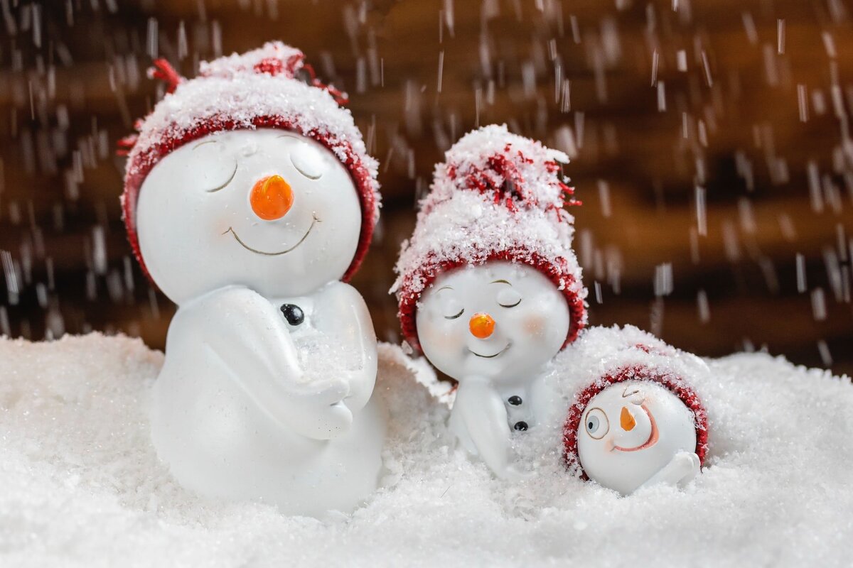     Снеговики без снега: как создать новогоднее настроение своими руками