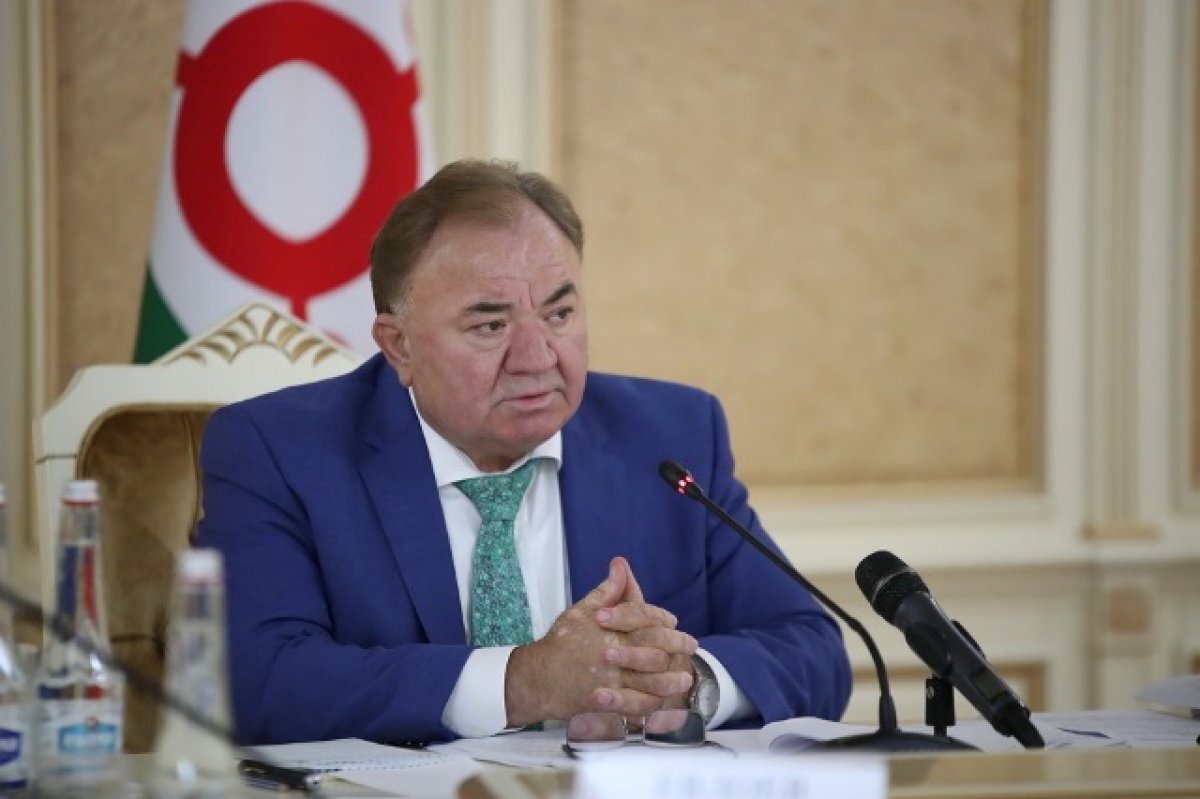    Глава Ингушетии: шесть человек пострадали при взрыве газа в торговом доме