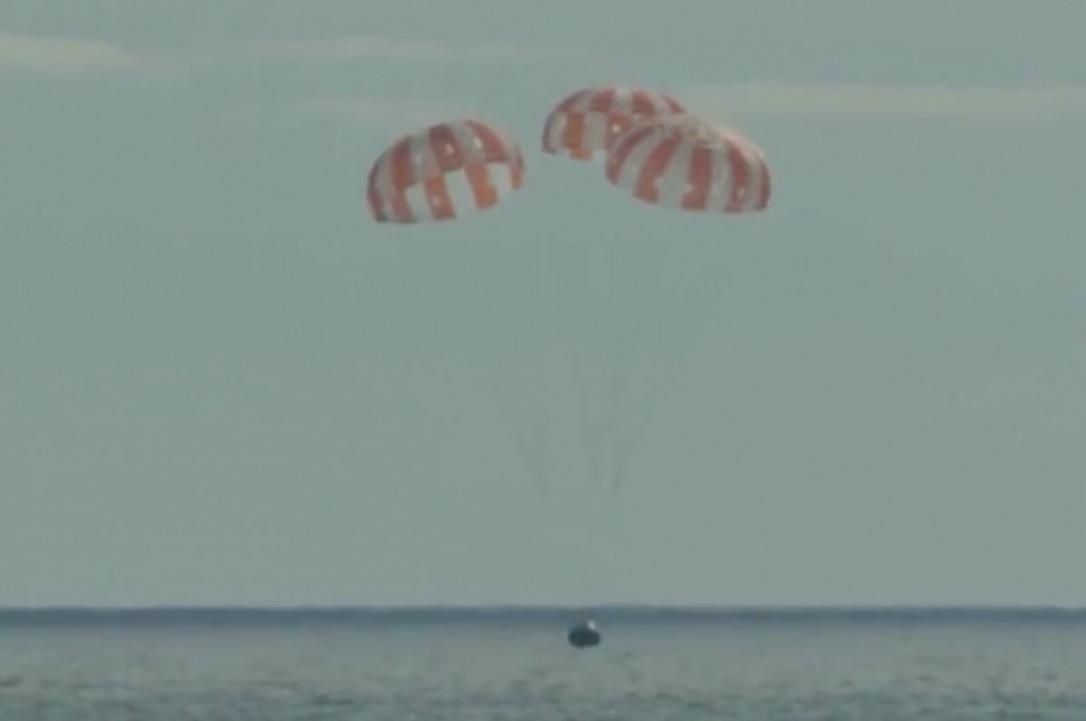   Корабль Orion завершил беспилотный полет на лунную орбиту