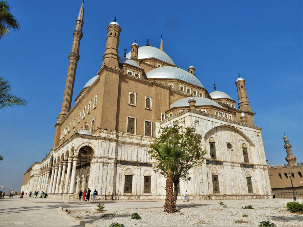 Вот она, виновница всех скандалов. И я не жалею, что я от этого не отказалась: шикарно! 