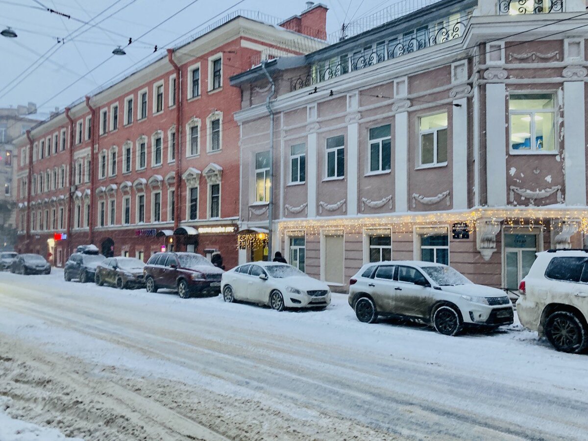 Вечерний Санкт-Петербург сегодня. Фото Анастасии Назаровой
