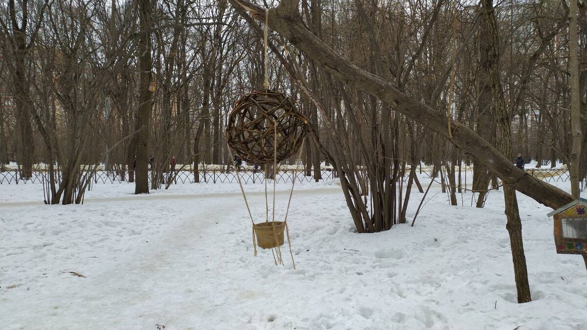 Кормушка для птиц(фото автора)
