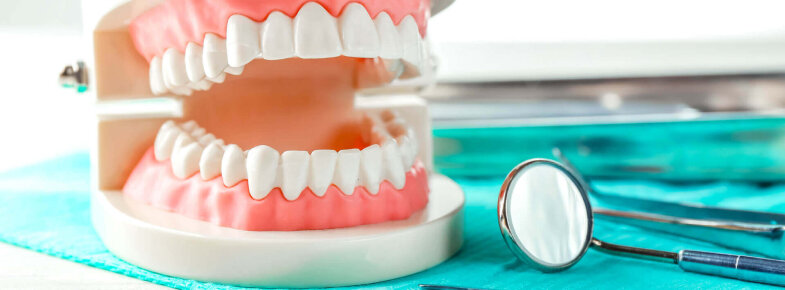 Источник - https://ed-m.ru/Poleznye-statqi/Protezirovanie/prosthetics-of-teeth