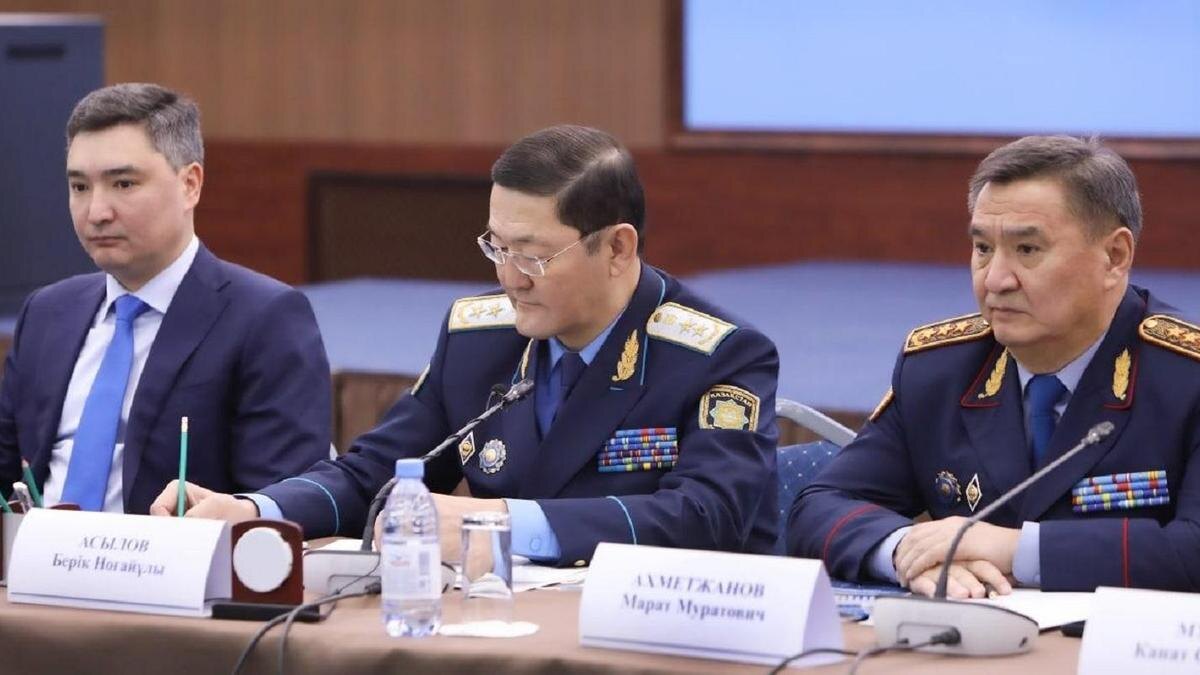    Берик Асылов и Марат Ахметжанов:пресс-служба Генпрокуратуры РК