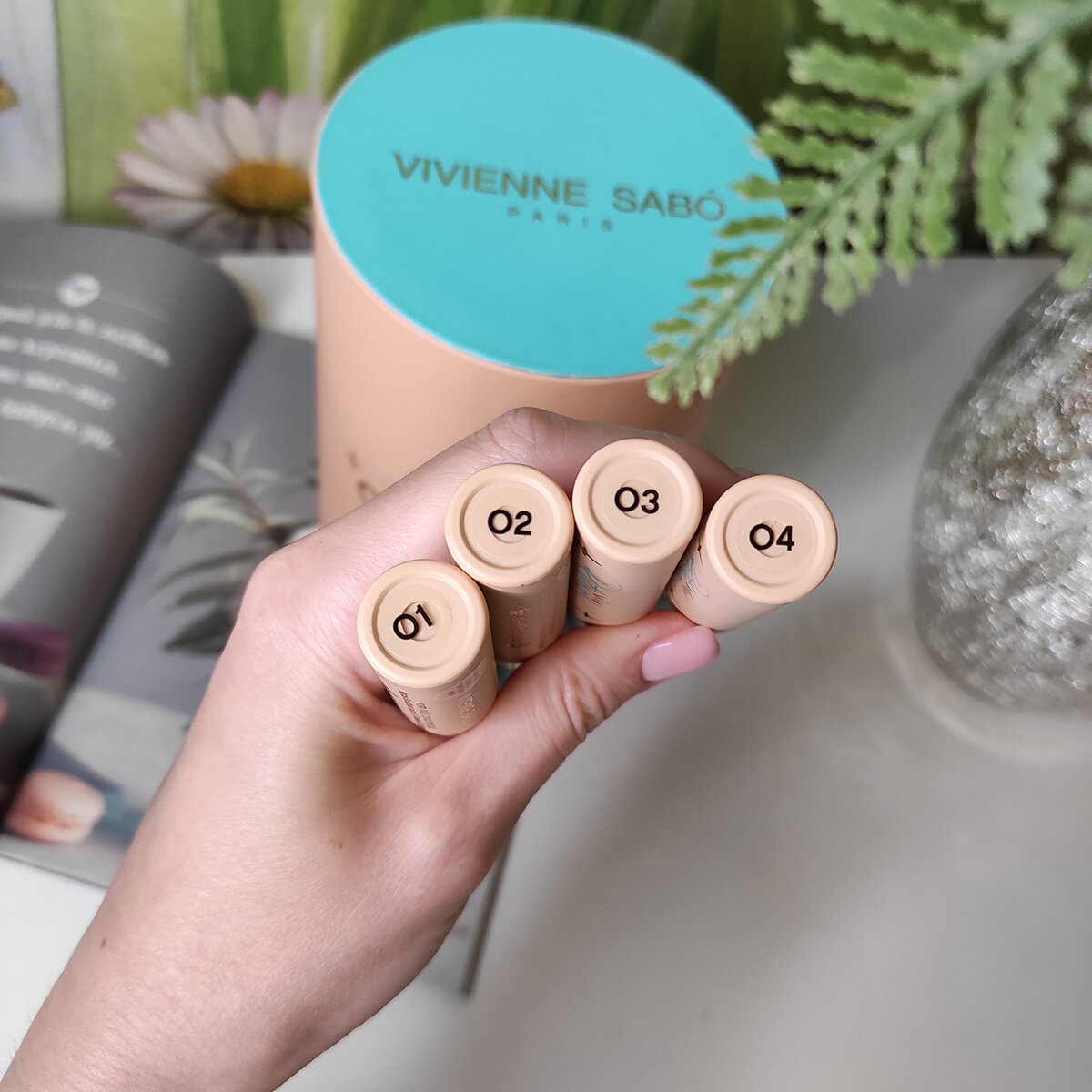 Консилер с эффектом фотошопа? Новинка Vivienne Sabo Retouche concealer ...