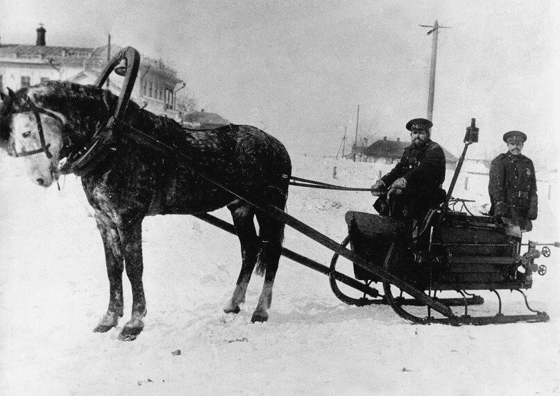 В старину называли города. Жизнь пожарных в 1900-х годов в СССР. Картинка изображение брандмейстера.