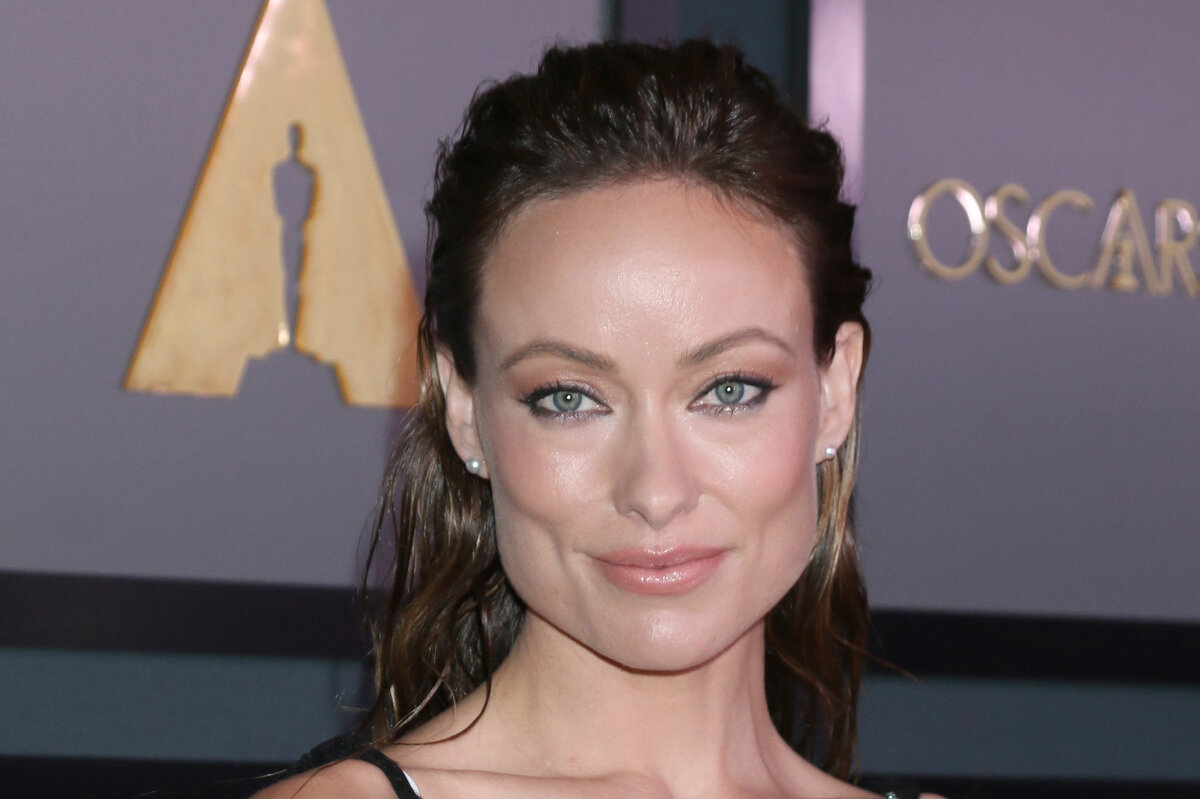     10 звезд, которые после разрыва начали встречаться с партнерами сильно моложе себя