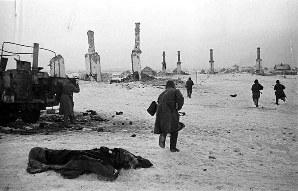 сталинград 1942г. бои за сталинград в 1942 году. сталинградская битва немецкая хроника 1942 г. битва в сталинграде 1942. великая отечественная война битва за сталинград.