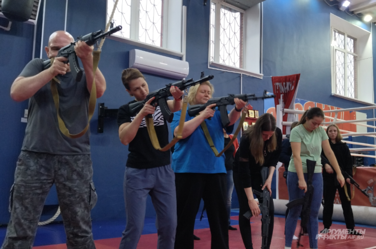    Директор «Школы будущего» оценил возвращение военной подготовки в школы РФ