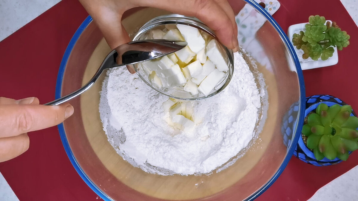 Тертый пирог с вареньем на скорую руку: простой рецепт